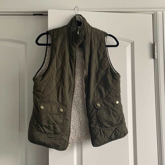 Reversible Sherpa Vest - Picture 1 of 2
